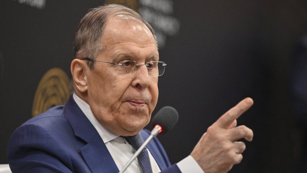 дипломатическа бомба от москва: лавров предупреждава за ‘реална война’ след случая в лайпциг