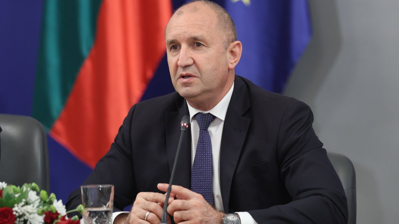 дипломатическа светкавица: радев изисква незабавна смяна на посланика ни в оае