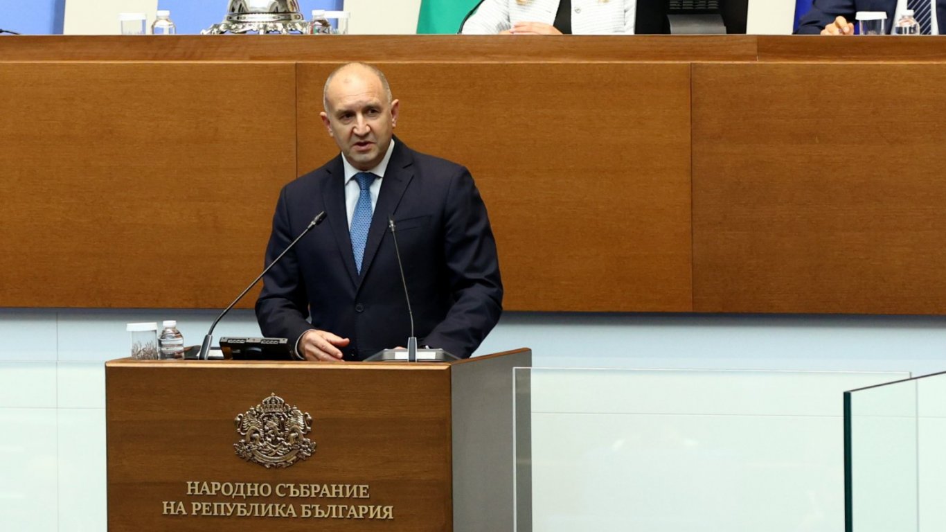 европа срещу русия: опасното уравнение според румен радев