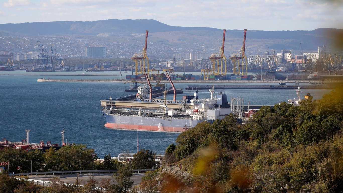 ескалация в черно море: дронове удариха ключови руски пристанища