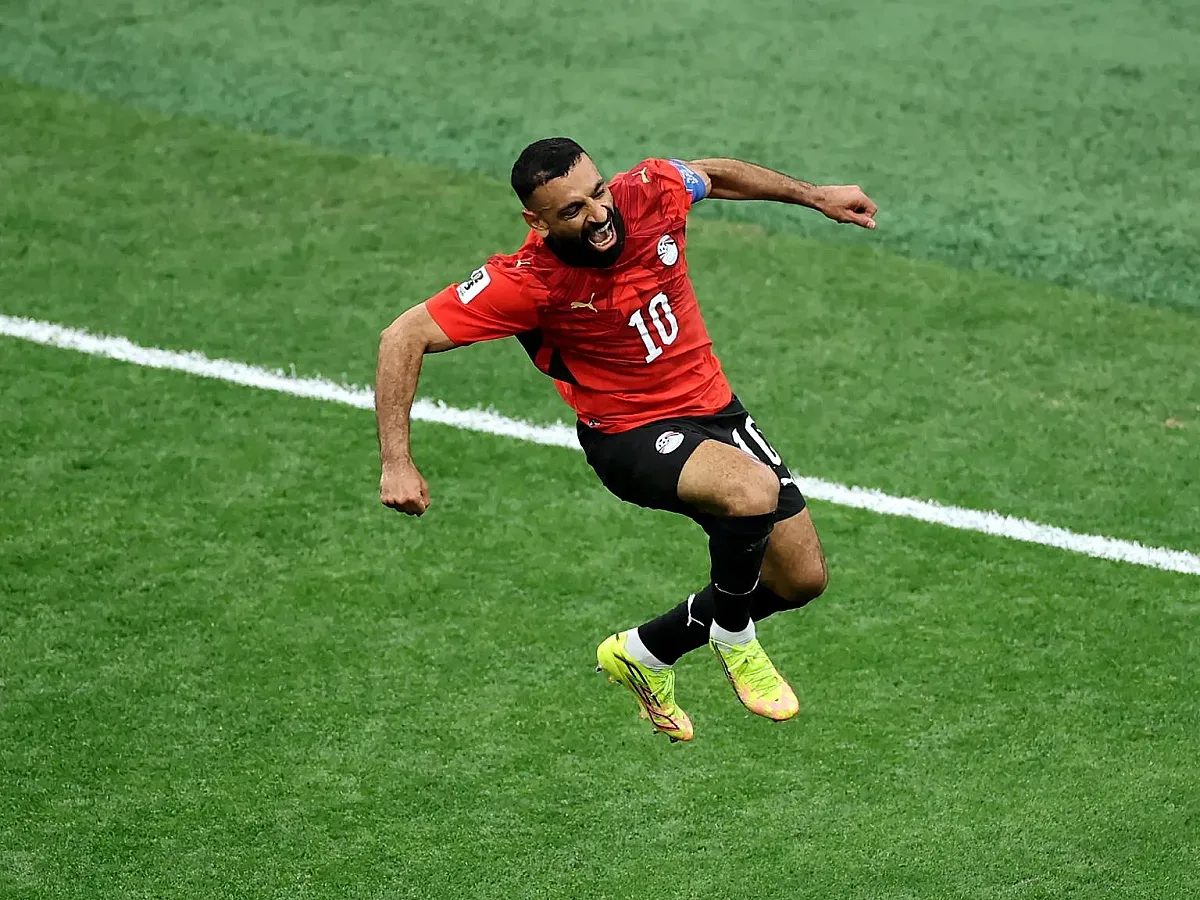звезден гаф зад волана: мохамед салах остана без шофьорска книжка