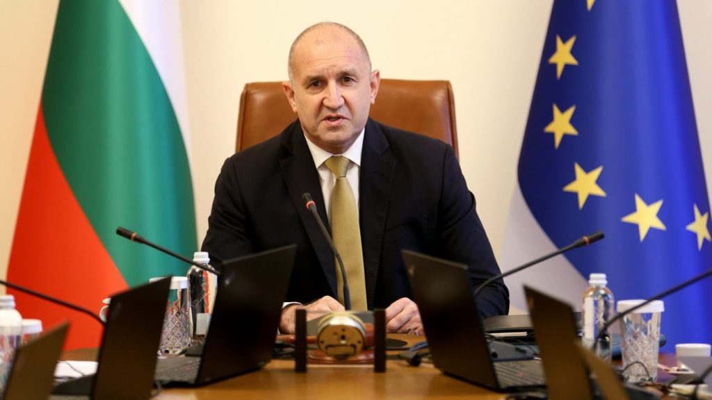 зимна среща на върха: премиерът и елитът на „прогресивна българия“ обсъждат бъдещето
