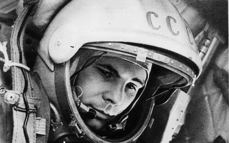Космическата мечта, която не увяхва: Историята на едно софийско дърво