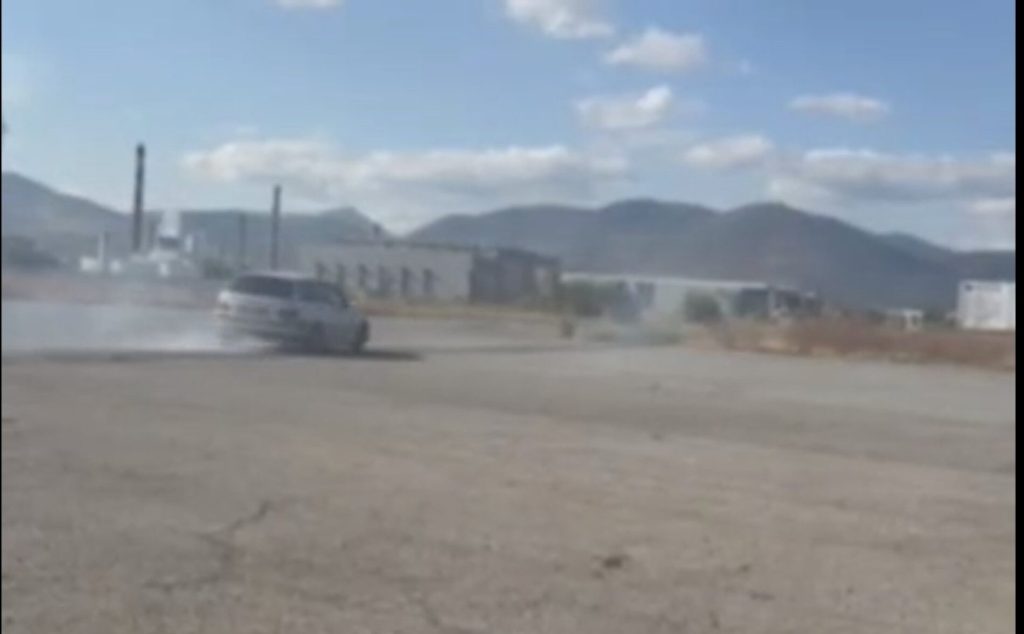 край на дрифта в сливенско: трима шофьори се разделиха с книжките си след опасни маневри
