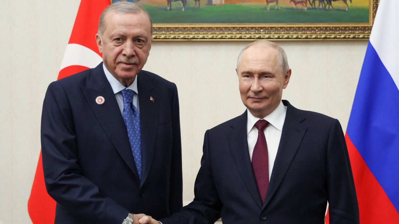 край на илюзиите: защо дори путин иска мир сега?