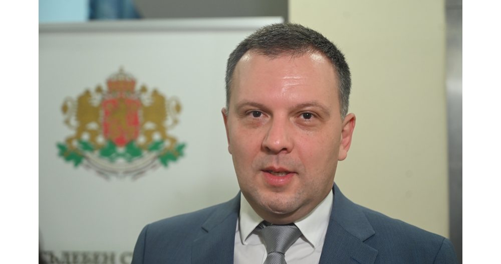 министърът на правосъдието: социалните мрежи не могат да бъдат съд