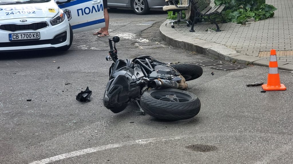 млада живот на ръба: тяжка катастрофа с мотоциклет разтърси района на поморие