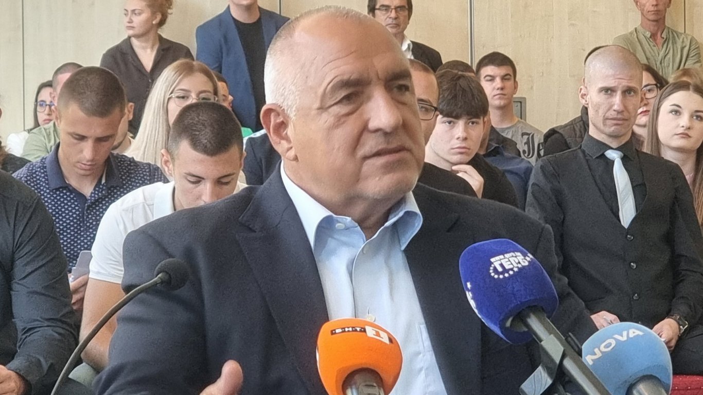 нова стратегия за герб: бойко борисов залага на бизнеса, а не на популизма