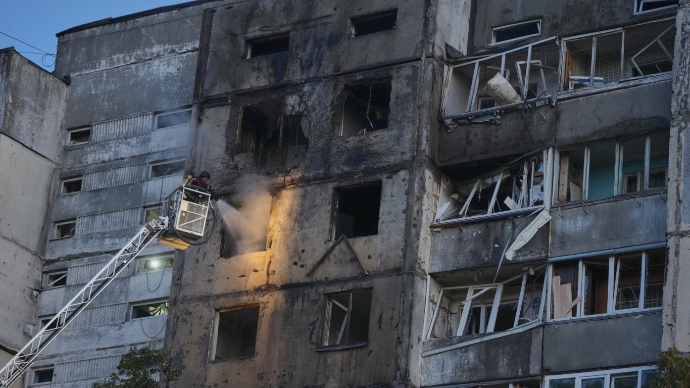 огненен дъжд над столиците: нови удари разтърсват киев, сочи и белгород