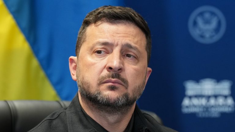 Парадоксът в Бишкек: Путин говори за мир, докато Украйна гори