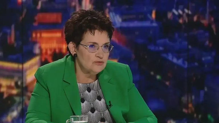 Повече пари за децата и по-строг контрол над хазарта: Какво носят новите данъчни промени?