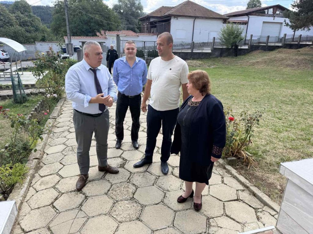 под нов покрив, към нови знания: оу „васил левски“ в стара река посреща бъдещето