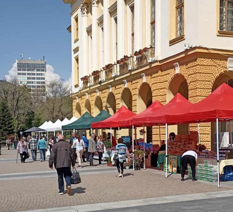 Подкрепете местното: Пъстър фермерски празник оживява Сливен в края на май