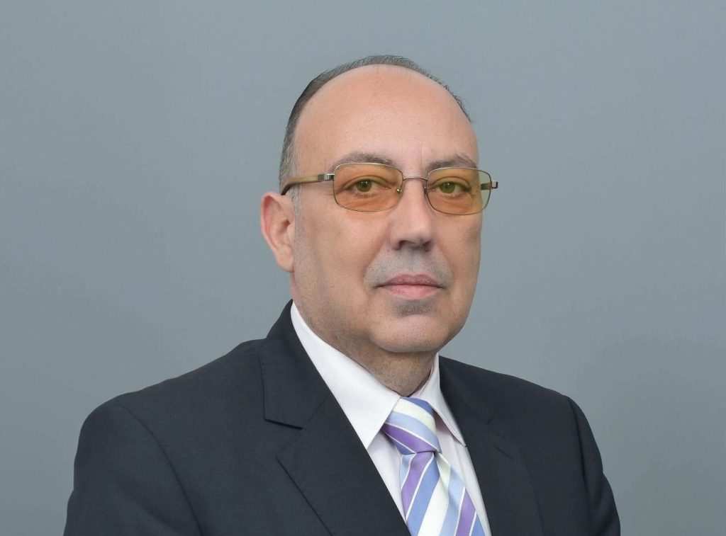послание за успех и вдъхновение: михаил кашеров приветства учениците в област сливен