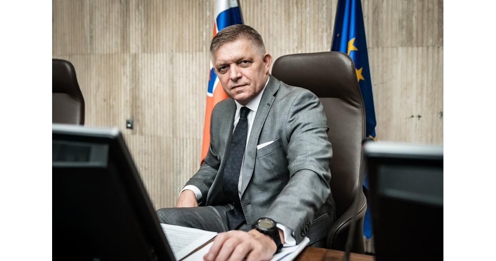 роберт фицо става „самотният глас“ в ес: словакия блокира санкциите срещу кремъл