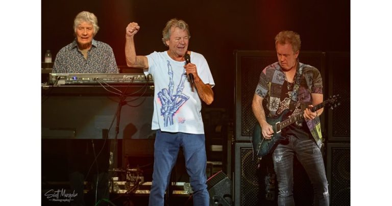 Рок титаните от Deep Purple се завръщат в София за старта на европейската си обиколка