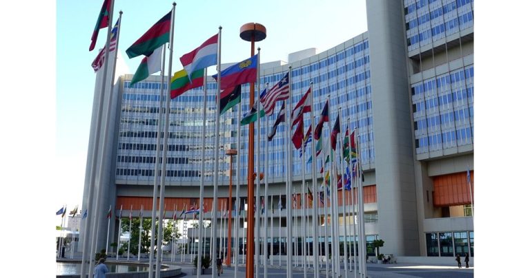 Скрити от небето: ООН пренаписва правилата за хуманитарната помощ в Украйна