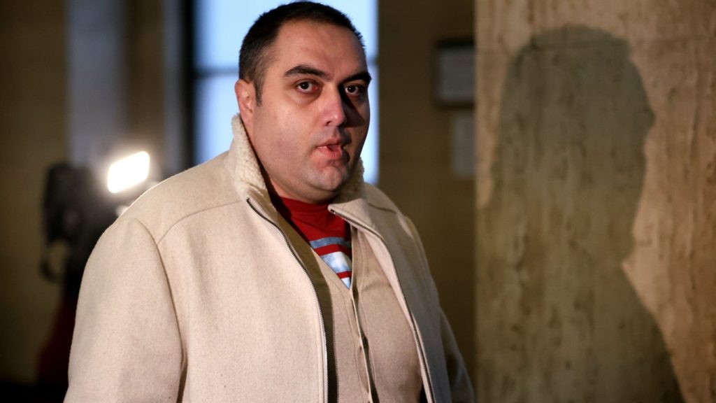 след скандал с камери в тоалетни: бивш директор намира нова позиция
