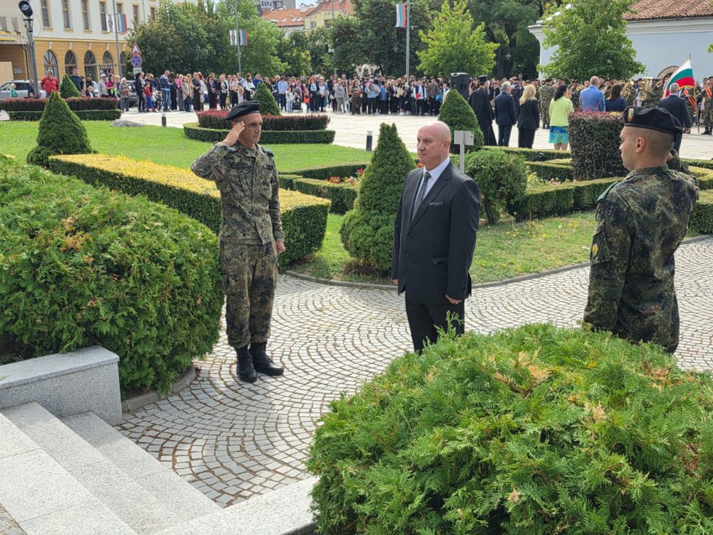 сливен почете 118-годишнината от независимостта с тържествен ритуал