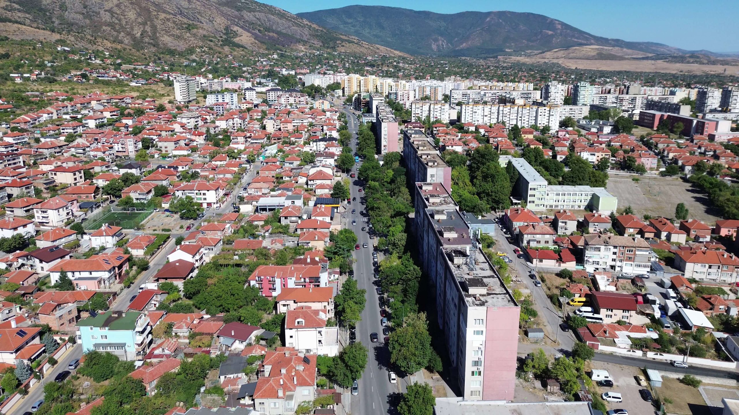 сливен се обновява: край на незаконните гаражи по бул. „панайот хитов“