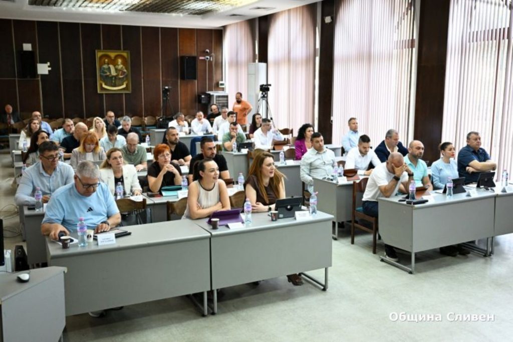 сливенските общинари се събират извънредно: решават за бюджета и кметския пост в трапоклово