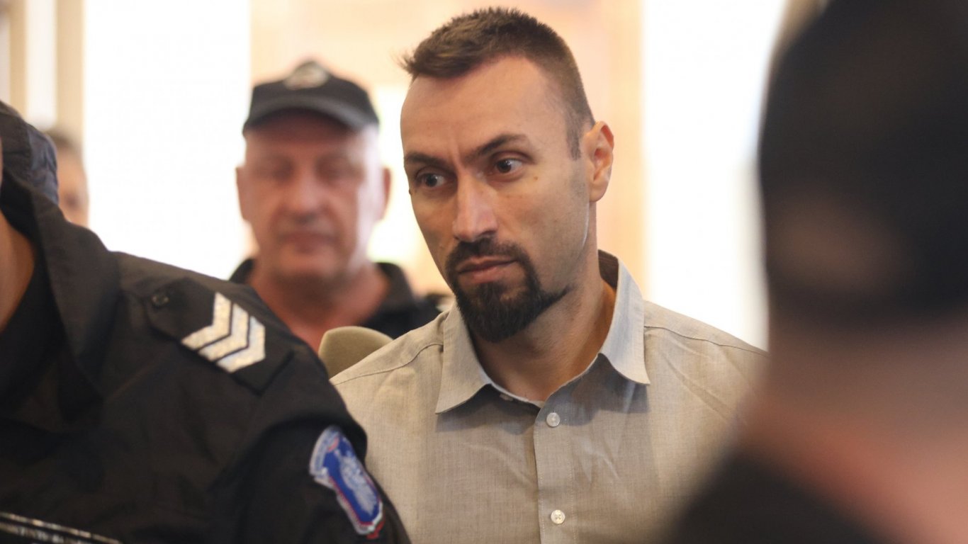 сълзи и гняв в съдебната зала: майката на евгения владимирова потърси сметка от убийците на дъщеря си