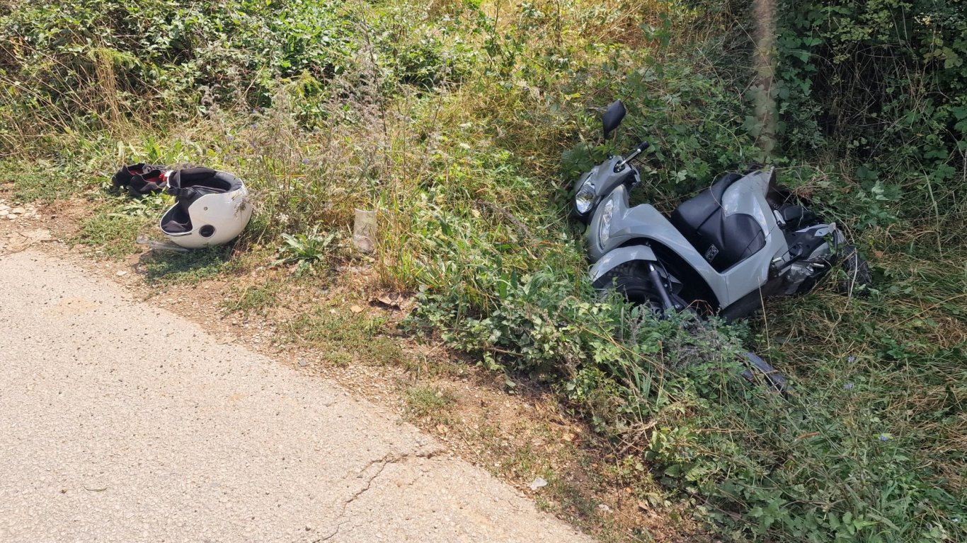 трагедия край завет: пътят отне живота на моторист след фатален удар в дърво