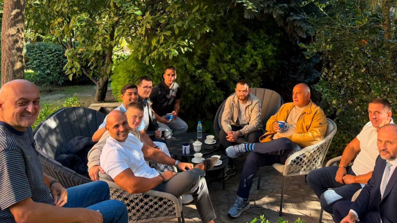 успокоение в редиците: младежката структура на герб във враца остава консолидирана