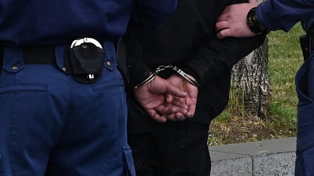 хърватските власти заловиха български телефонни измамници