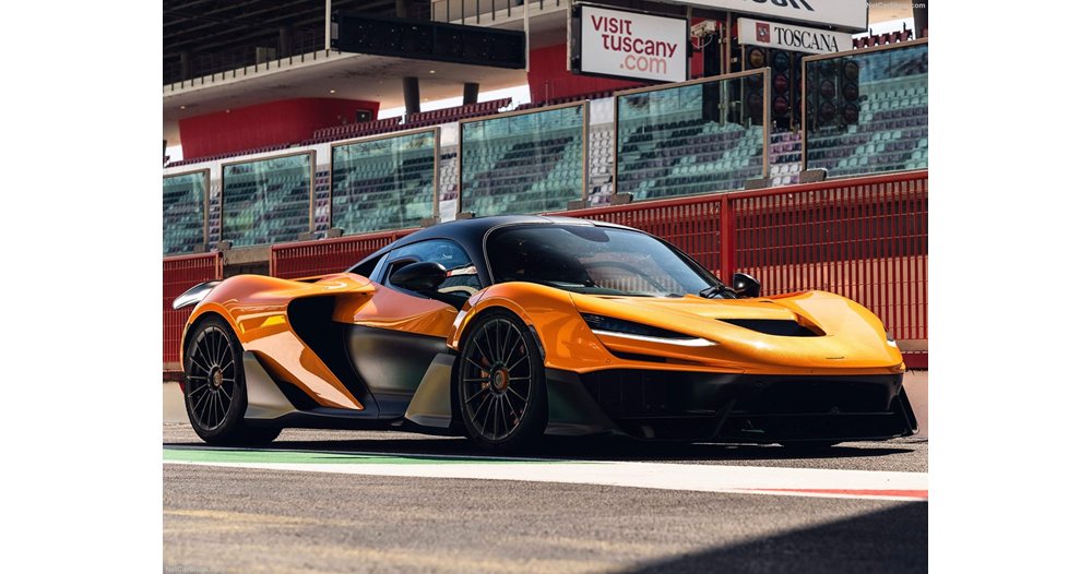 mclaren навлиза в света на suv: лукс, мощ и милиони евро