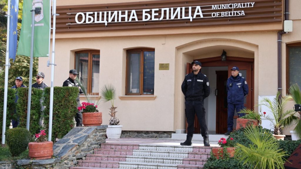 белица под обсада: гдбоп и данс разследват кмета ревански, дпс вдигна под тревога