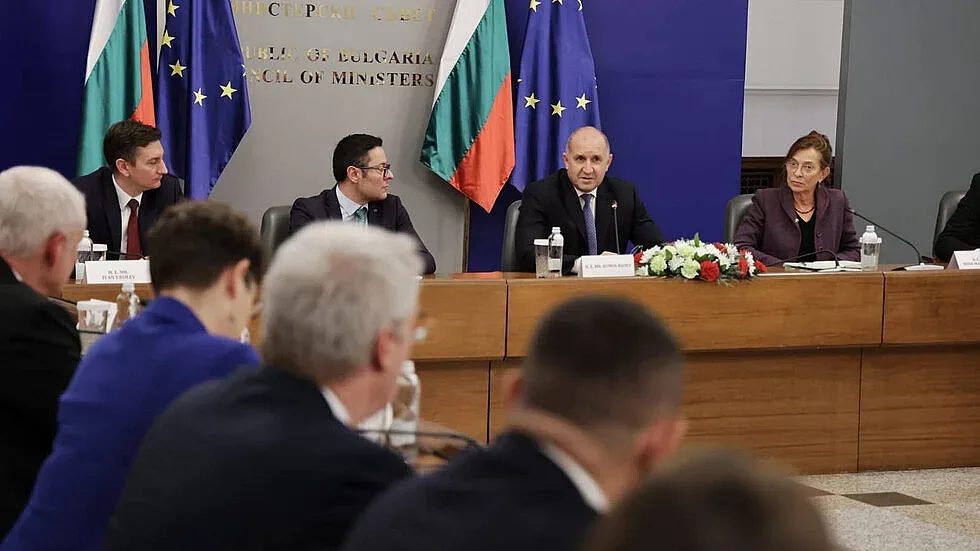 българия – новият технологичен мост между континентите: какво обеща радев на германския бизнес?