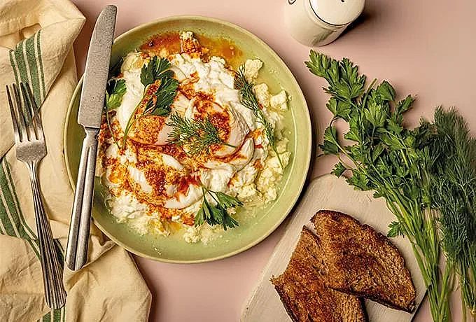бърза вечеря с български привкус: тайните на перфектните яйца по панагюрски