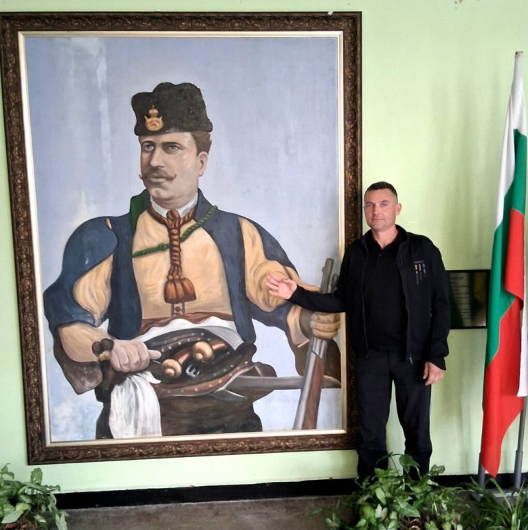 Възкръсването на един герой: Как забравеният портрет на Хаджи Димитър отново оживя в Сливен