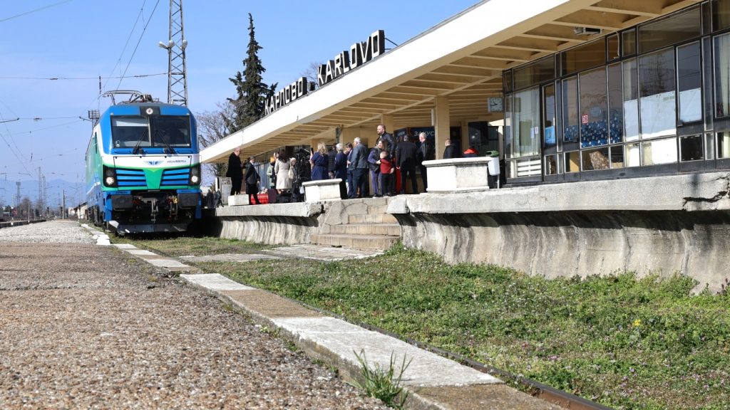 драмата на релсите: газов теч блокира бързия влак софия-бургас в карлово