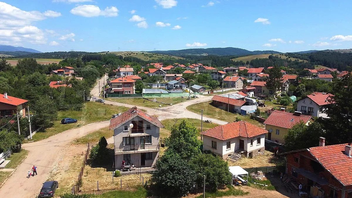 инвестиция в спокойствие: защо село алино е новата мечта на градските жители?