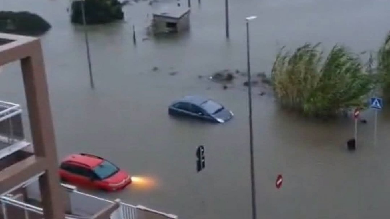 кошмарът се повтаря: испания отново се бори с гневните води на валенсия