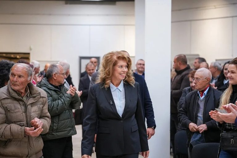 Край на „абаносовите кули“: Йотова с план за излизане от политическото безвремие