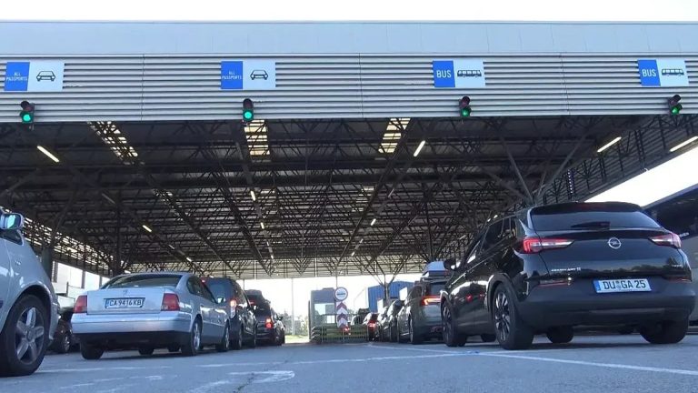 Напрежение по границата с Турция: Къде се образуват опашки от тирове