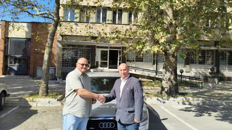 Областната управа на Сливен подкрепя полицията с нов автомобил