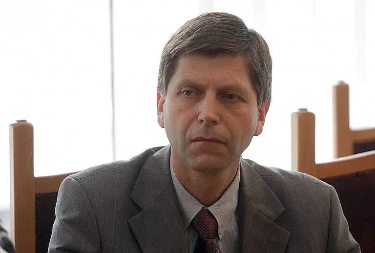 Огън, алкохол и самота: Трагичният залез на Жан Виденов