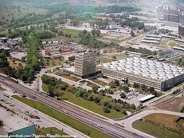 от фабрика за гордост до жилищни блокове: съдбата на варненския „радиозавод черно море“