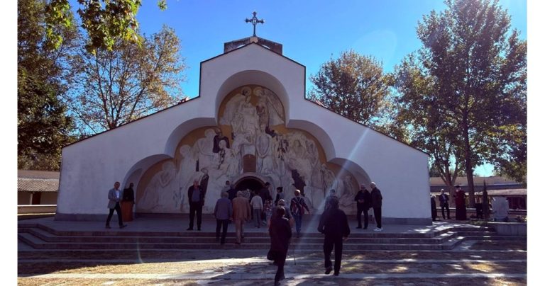 По стъпките на пророчицата: Вечното притегляне на Рупите
