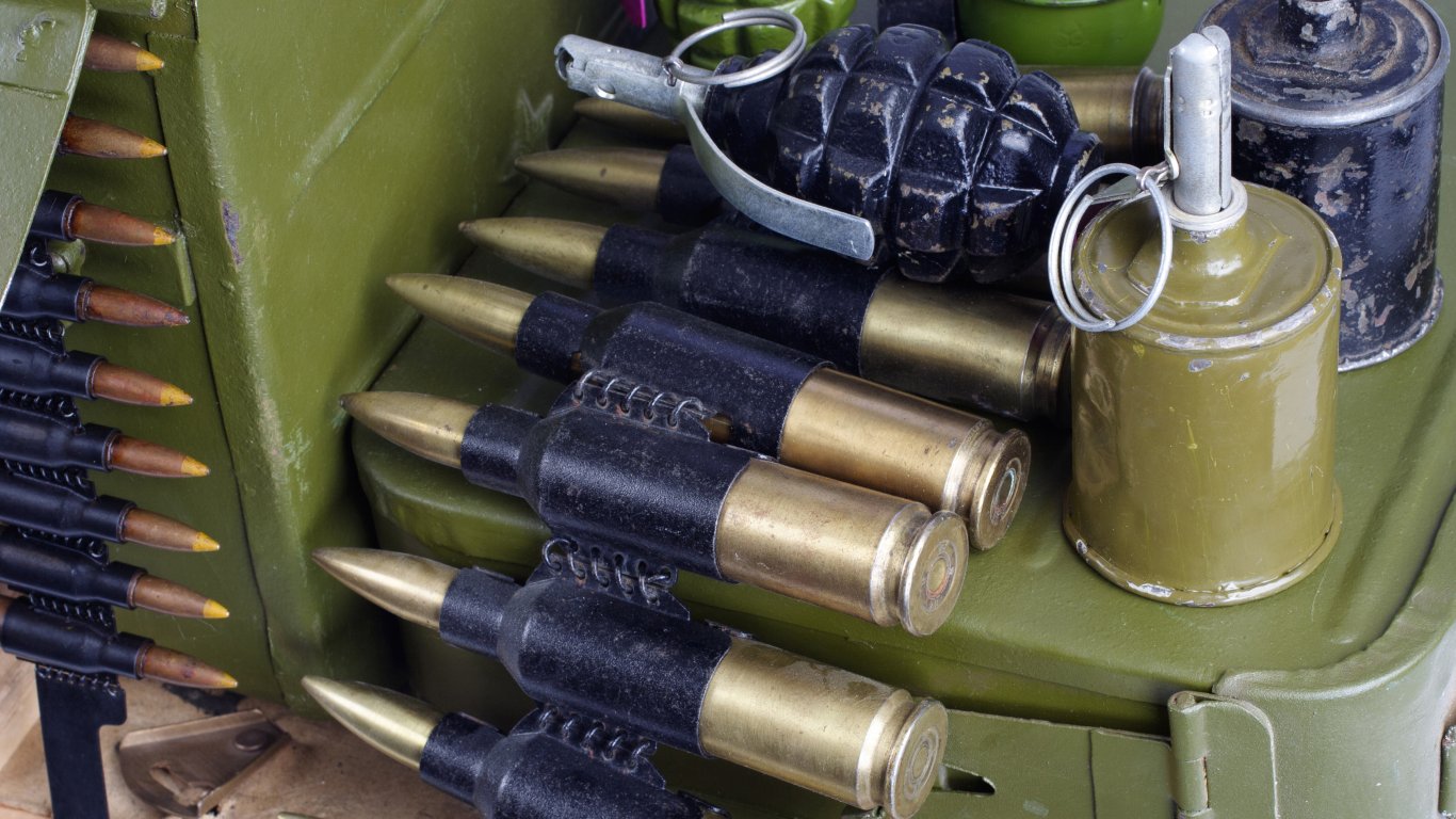 под лупа: словакия разплита законността на военната помощ за киев