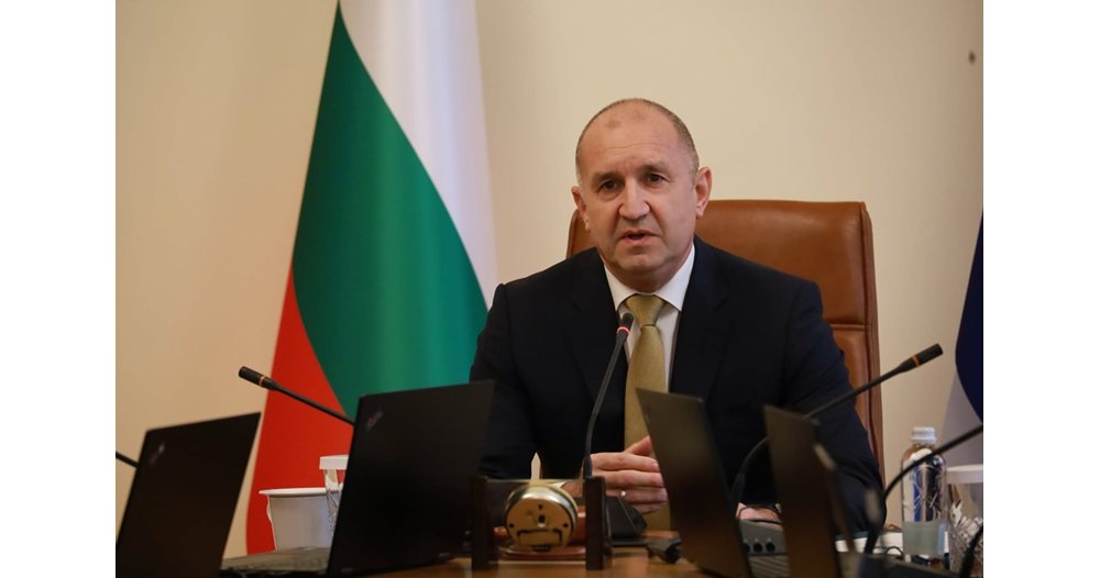 президентът радев изрази съболезнования за трагичната железопътна катастрофа в испания