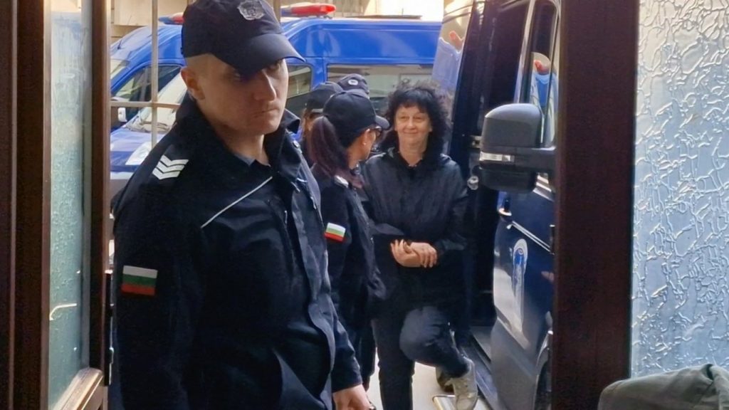 разкрития в пловдив: деканът на медицинския факултет призна за финансови злоупотреби