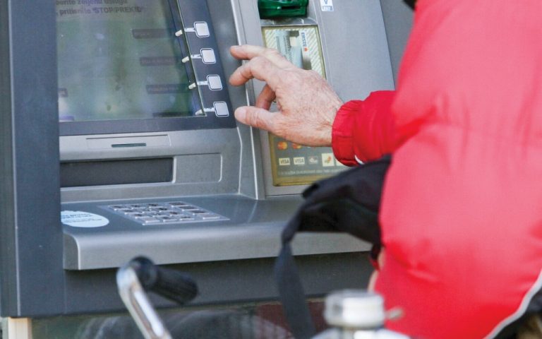 Светкавична реакция на полицията: Арестуваха нападател на пенсионерка в Нова Загора