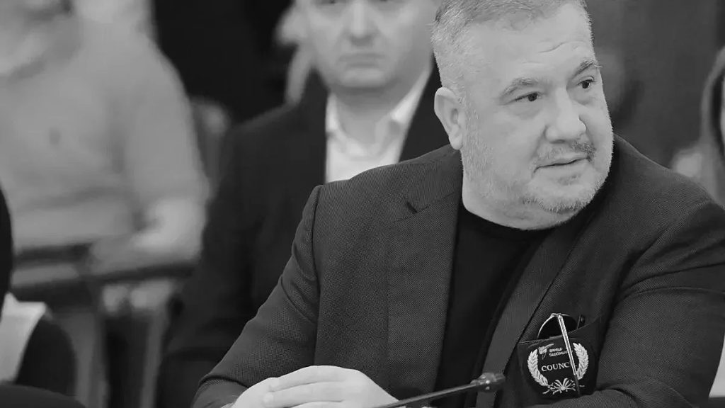 смъртта на слави бинев: сблъсък на интереси или завръщане към сенките?