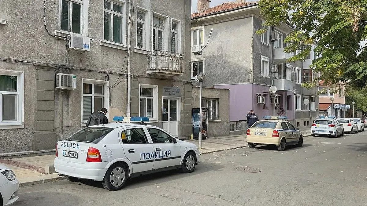 стабилизирано е състоянието на тийнейджъра, нападнат с нож в карнобат