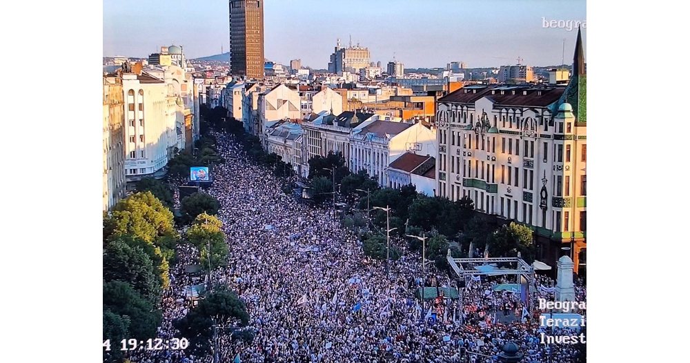 сърбия на ръба: студентска вълна срещу бетонната власт на вучич